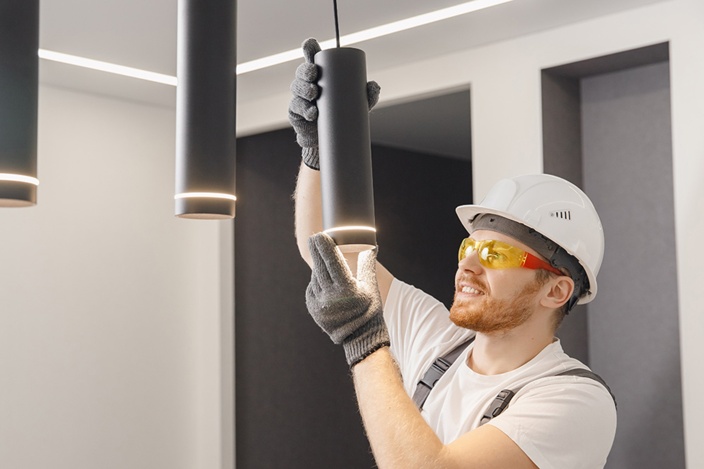 Innen&shy;beleuchtung bei MainSonnenStrom GmbH & Co. KG in Esselbach
